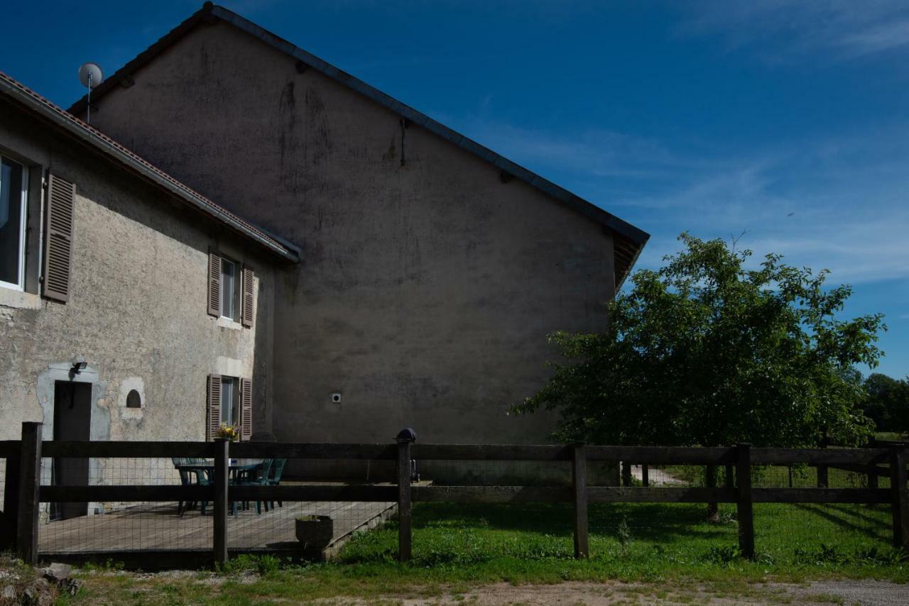 Gite La Janiat Montigny-sur-l'Ain Экстерьер фото